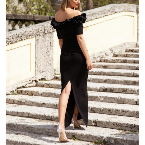 Xscape Black Ruffled Off The Shoulder Maxi Evening Gown NWT - Reemoly - Picture 4 of 16